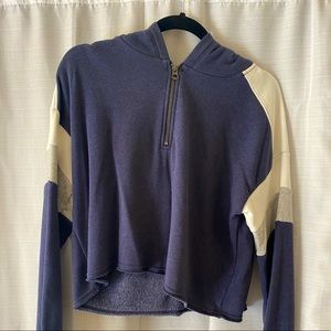 American Eagle half zip up